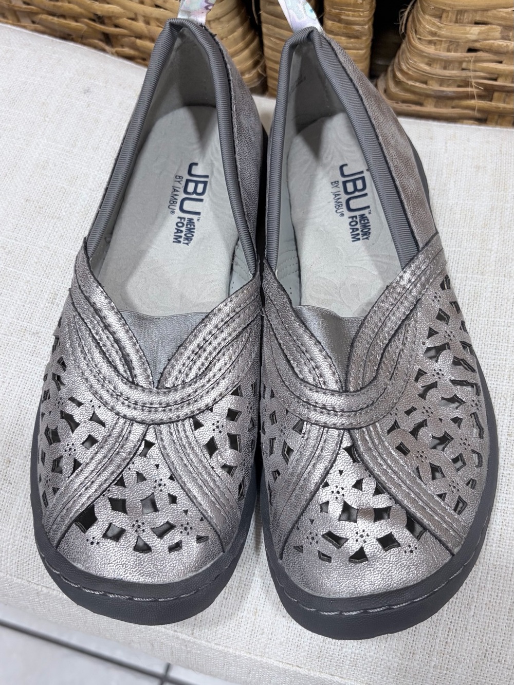 JBU Jambu Metallic Silver Laser-Cut Slip-On Flats Loafer Memory Foam Walking 6.5 - Picture 3 of 11
